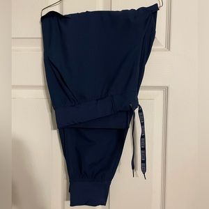 Med Couture Insight Navy Scrub Bottom Joggers-Large Petite